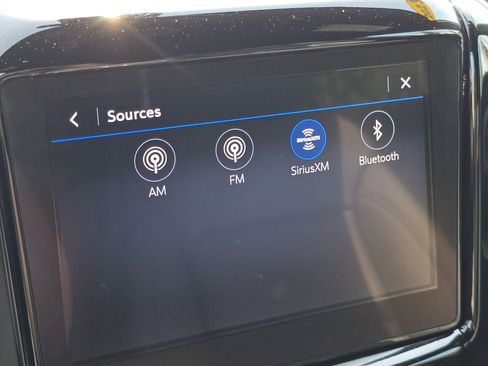 Used 2023 Chevrolet Traverse LT AWD/4WD image 6