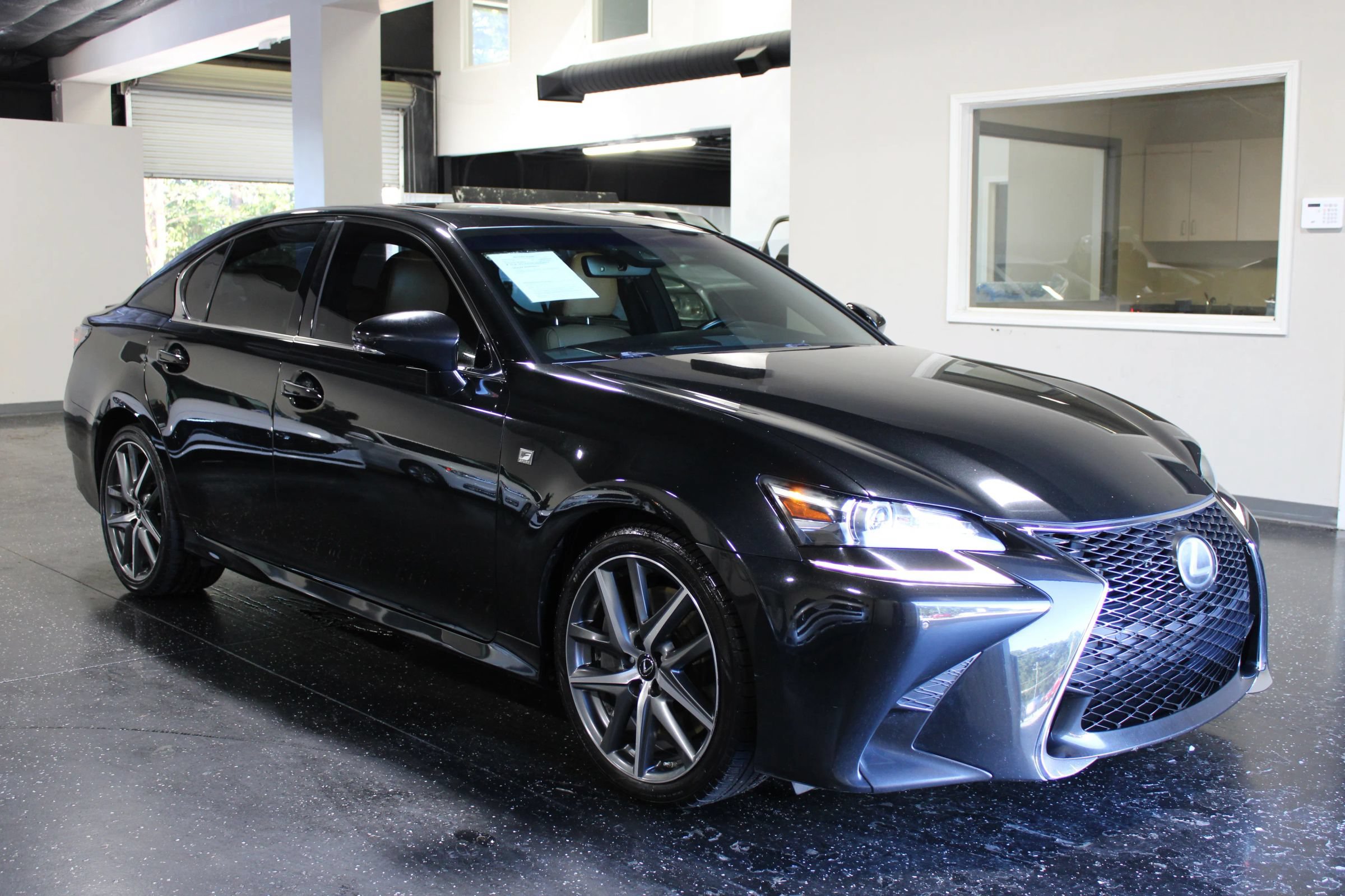 Used 2017 Lexus GS 350 F Sport RWD image 1