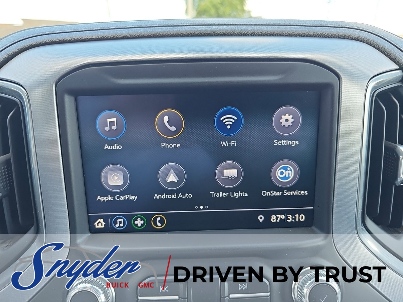 Used 2019 GMC Sierra 1500 SLE w/ SLE Value Package AWD/4WD image 19
