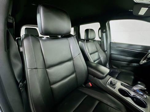 Used 2019 Jeep Grand Cherokee Limited AWD/4WD image 27