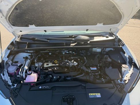 Used 2026 Toyota Prius Plug-In Hybrid FWD image 29