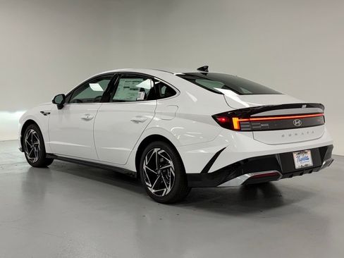 New 2026 Hyundai Sonata SEL image 3