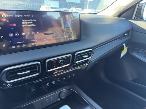 New 2026 Nissan Sentra SR image 21