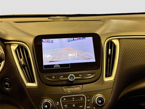 Used 2024 Chevrolet Malibu LT FWD image 13
