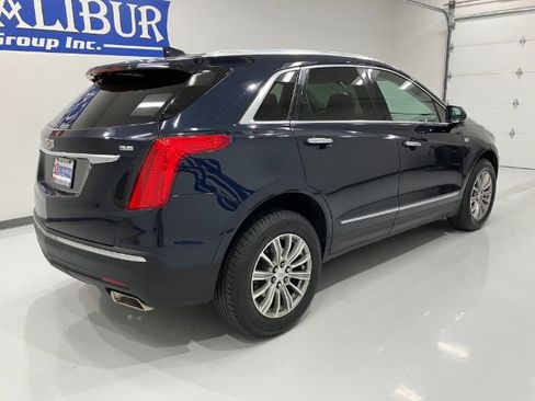Used 2017 Cadillac XT5 Luxury w/ Driver Awareness Package FWD image 44