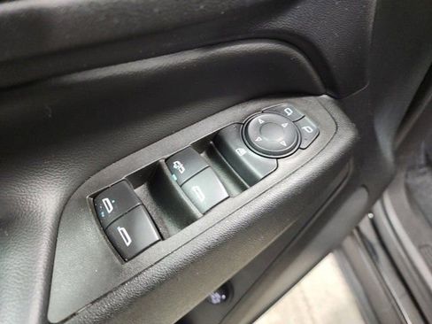 Used 2022 Chevrolet Equinox LT FWD image 24