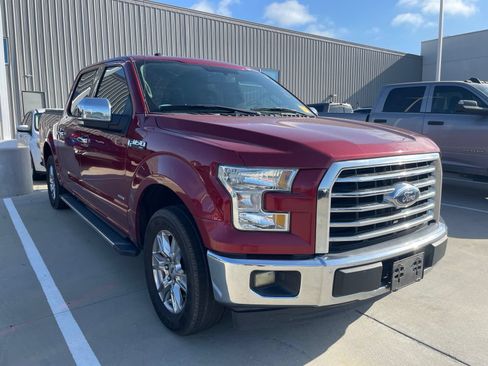 Used 2017 Ford F150 XLT w/ Equipment Group 302A Luxury RWD image 3