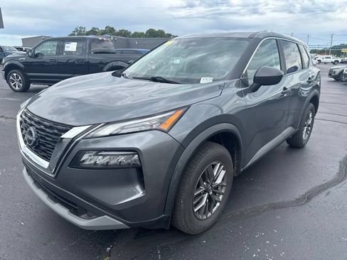 Used 2023 Nissan Rogue S AWD/4WD image 3