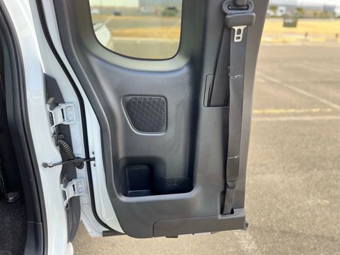 Used 2024 Nissan Frontier S w/ S Utility Package image 14