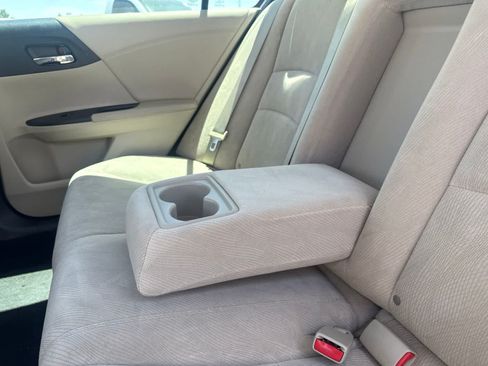 Used 2014 Honda Accord EX image 16