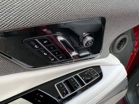 New 2026 Cadillac Optiq Sport 2 image 17