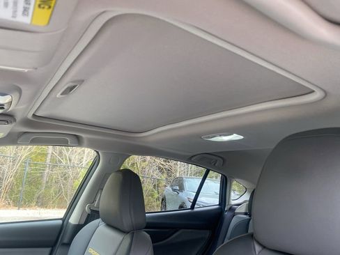 Used 2022 Subaru Crosstrek 2.5i Sport w/ Moonroof Package image 14