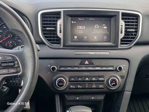 Used 2018 Kia Sportage LX w/ LX Technology Package FWD image 26