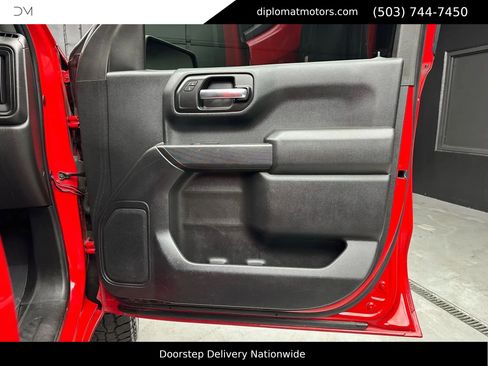 Used 2019 Chevrolet Silverado 1500 Custom Trail Boss w/ Custom Convenience Package image 34