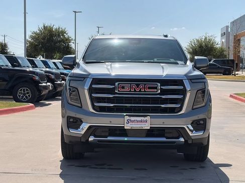 Used 2025 GMC Yukon Elevation w/ Elevation Premium Package RWD image 2