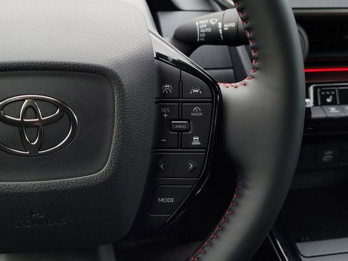 Certified 2026 Toyota Prius Plug-In Hybrid image 21