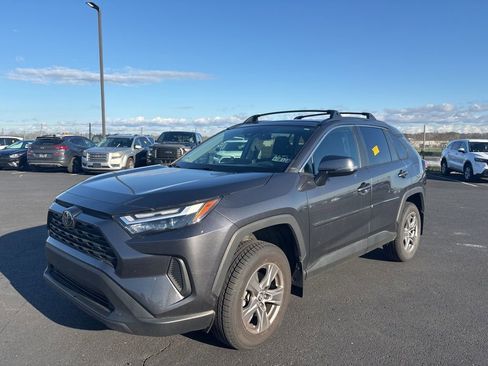 Used 2023 Toyota RAV4 XLE w/ Convenience Package image 7