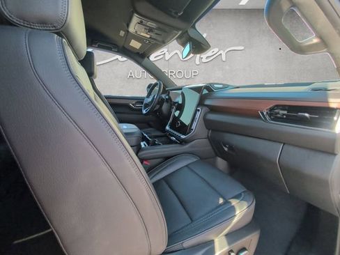 Used 2025 GMC Yukon Denali image 24