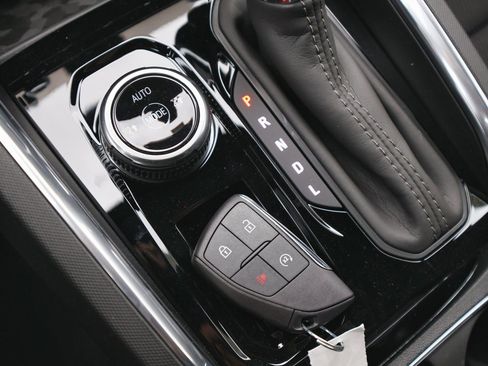 New 2026 GMC Canyon Elevation w/ Convenience Package image 20