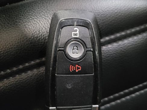 Used 2024 Ford Edge SEL AWD/4WD image 32
