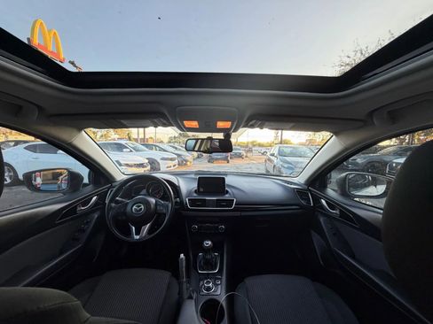 Used 2016 MAZDA MAZDA3 i Touring w/ Popular Equipment Package FWD image 12
