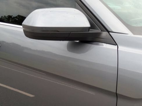 Certified 2024 Volkswagen Atlas SE FWD image 12