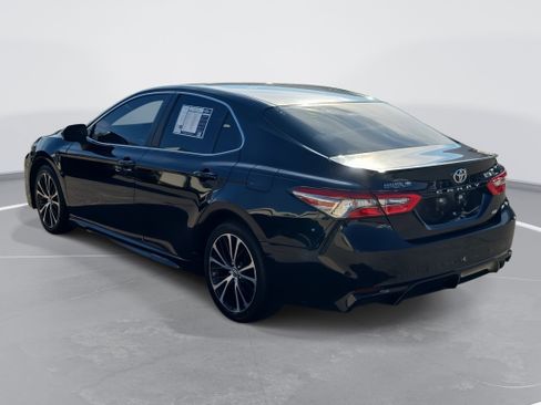 Used 2018 Toyota Camry SE image 7