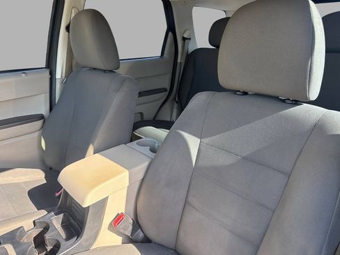 Used 2010 Ford Escape XLS FWD image 13