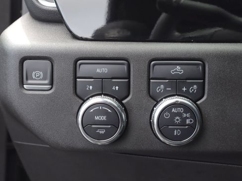 Used 2023 GMC Sierra 1500 Elevation AWD/4WD image 23