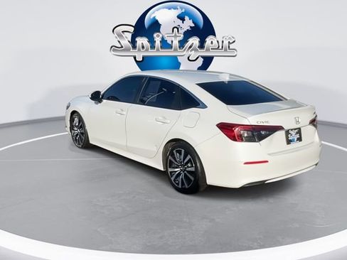 Used 2023 Honda Civic EX image 9