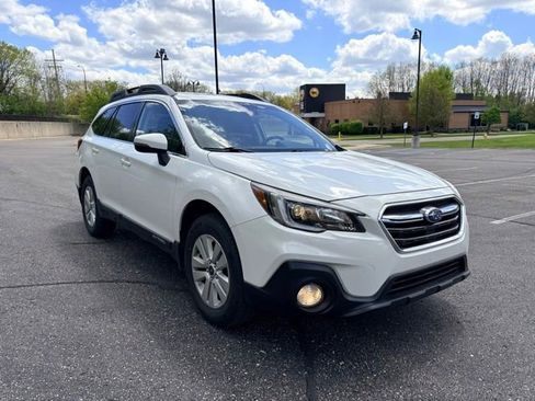 Used 2019 Subaru Outback 2.5i Premium w/ Popular Package #2 AWD/4WD image 7