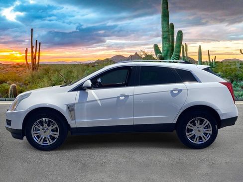 Used 2016 Cadillac SRX Luxury w/ Driver Awareness Package FWD image 6