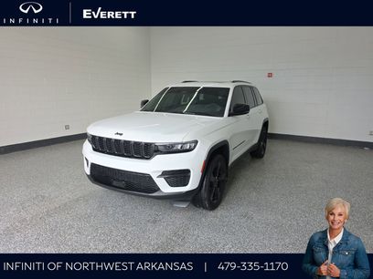 Used 2023 Jeep Grand Cherokee Altitude
