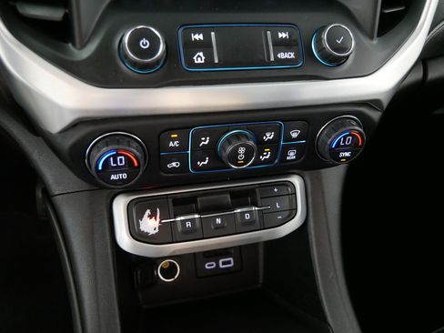 Used 2020 GMC Acadia SLT w/ Driver Alert Package II AWD/4WD image 23