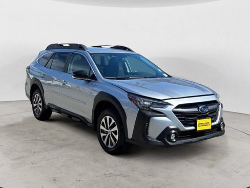 Certified 2025 Subaru Outback Premium AWD/4WD image 3