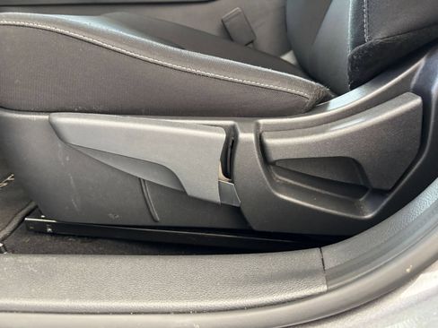 Used 2025 Nissan Sentra SV FWD image 22