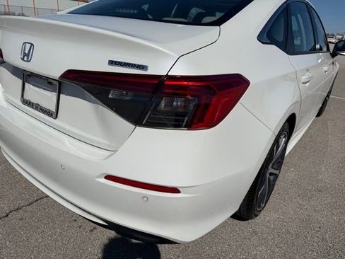Used 2023 Honda Civic Touring image 9