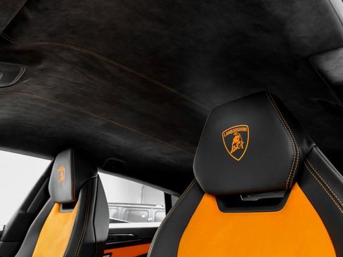 Used 2022 Lamborghini Urus image 29