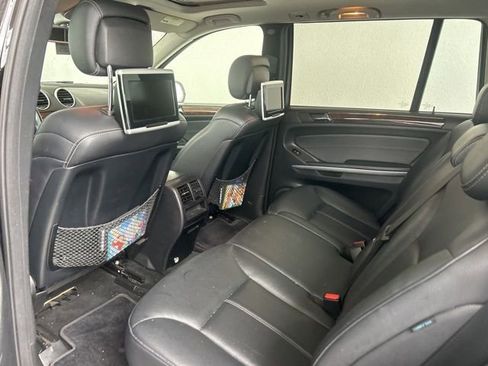Used 2010 Mercedes-Benz GL 450 4MATIC image 11