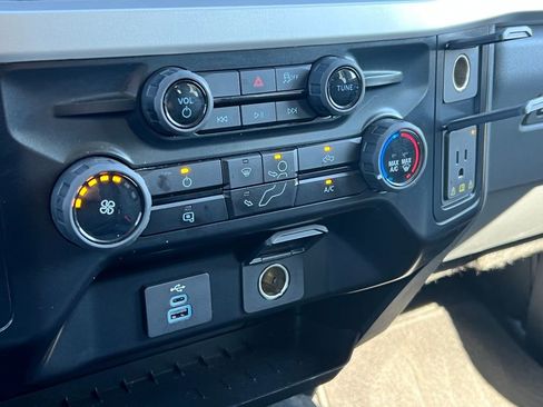 Used 2025 Ford F250 XLT image 35