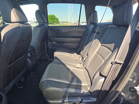 Used 2024 Honda Passport EX-L image 14
