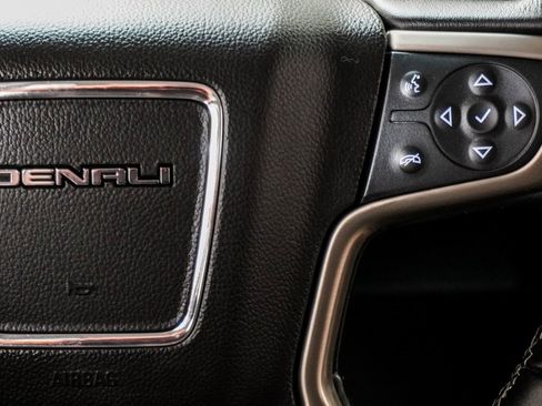 Used 2020 GMC Yukon XL Denali image 29