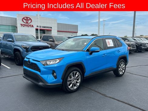 Used 2021 Toyota RAV4 XLE Premium FWD image 1