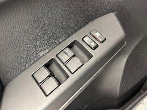 Used 2017 Toyota RAV4 LE FWD image 28