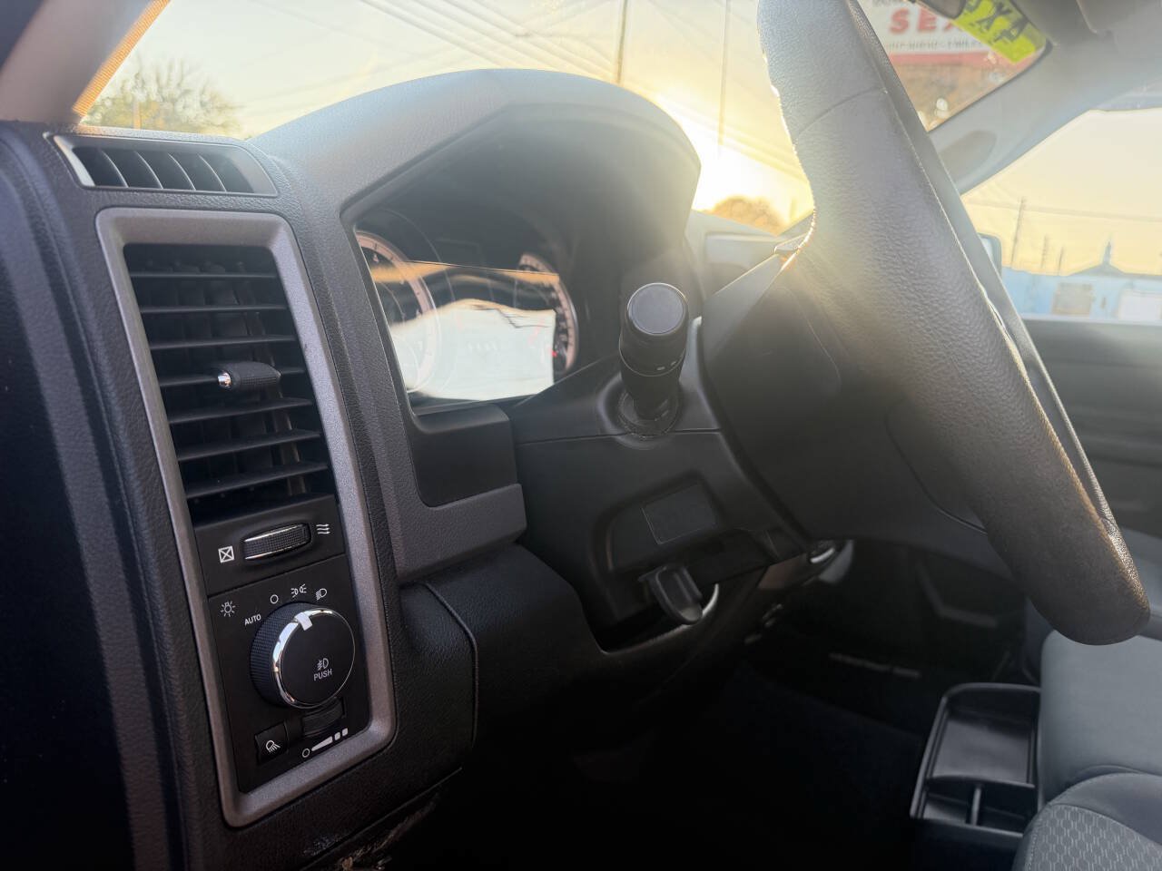 Used 2018 RAM 1500 Express w/ Express Value Package AWD/4WD image 13