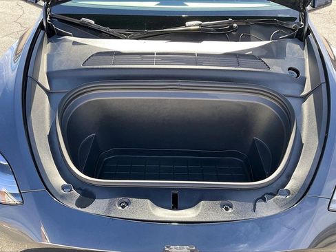 Used 2024 Tesla Model Y Performance image 39