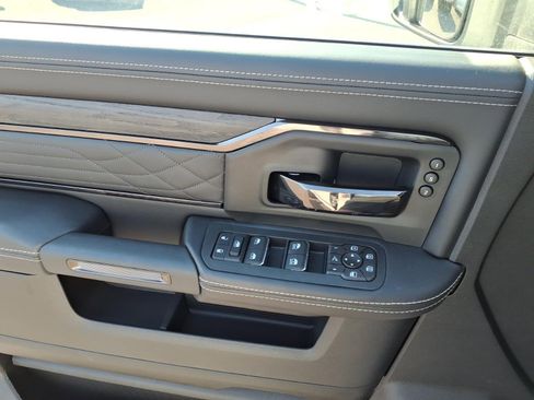 New 2026 RAM 2500 Limited image 17