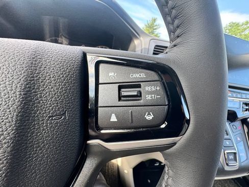 New 2026 Honda Odyssey Touring image 16