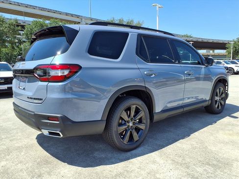 New 2025 Honda Pilot Black Edition image 18
