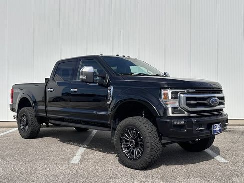 Certified 2020 Ford F350 Platinum w/ Tremor Off-Road Package AWD/4WD image 9